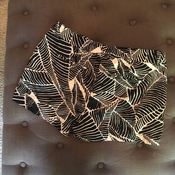 LOFT Pants - Loft shorts, never worn, size 10